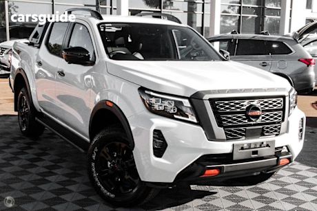 White 2025 Nissan Navara Ute Tray PRO-4X 4X4