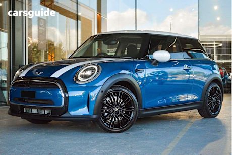 Blue 2023 Mini Cooper Hatchback Classic 3D Hatch