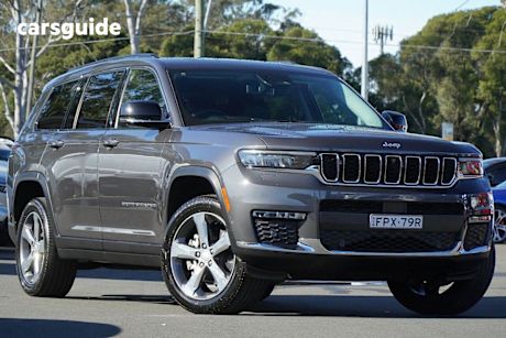 Grey 2022 Jeep Grand Cherokee Wagon L LIMITED 4X4