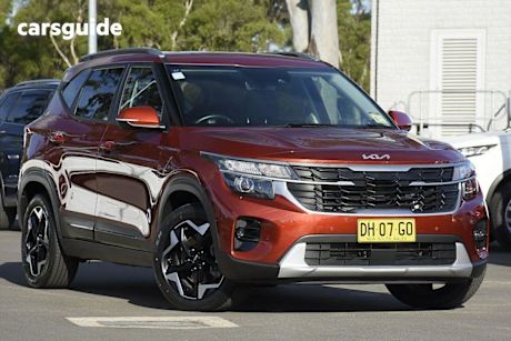 Orange 2023 Kia Seltos Wagon SPORT+ 4X4