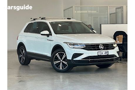 White 2021 Volkswagen Tiguan Wagon 110TSI Life