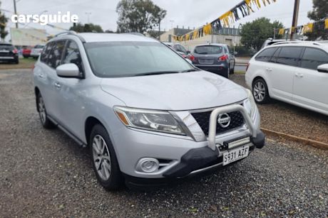 Silver 2013 Nissan Pathfinder Wagon ST (4X4)