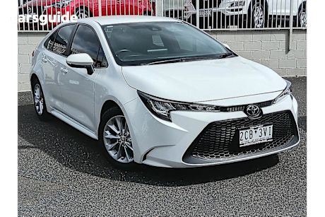 White 2020 Toyota Corolla Sedan Ascent Sport
