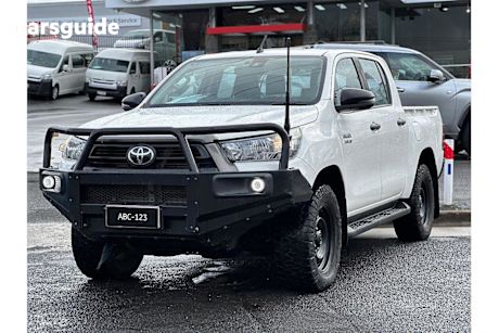 White 2021 Toyota Hilux Ute Tray SR 4X4