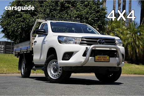 White 2019 Toyota Hilux OtherCar SR 4X4