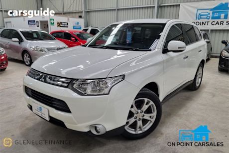 White 2013 Mitsubishi Outlander Wagon Aspire (4X4)