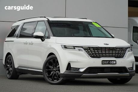 White 2021 Kia Carnival Wagon PLATINUM F