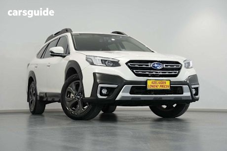 White 2022 Subaru Outback Wagon AWD 4WD