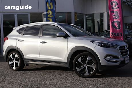 Silver 2017 Hyundai Tucson Wagon Elite (awd)