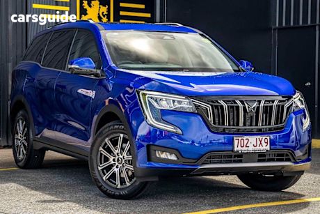 Blue 2024 Mahindra XUV700 Wagon AX7L