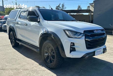 White 2022 Isuzu D-MAX Crew Cab Utility X-Terrain (4X4)