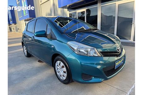 Blue 2014 Toyota Yaris Hatch YR F