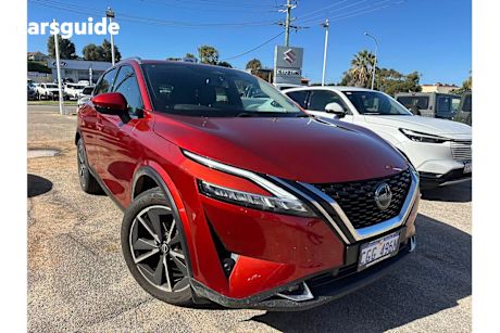Red 2024 Nissan Qashqai Wagon ST-L