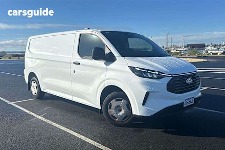 White 2024 Ford Transit Custom Van Trend (lwb)