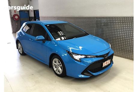 Blue 2021 Toyota Corolla Hatch ASCENT SPORT F