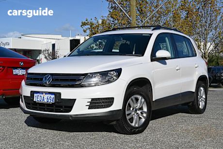 White 2012 Volkswagen Tiguan Wagon 103 TDI