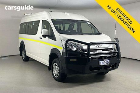 White 2022 Toyota Hiace Bus Slwb Commuter (12 Seats)