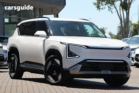 White 2024 Kia EV5 Wagon EARTH 4WD