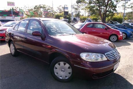 Red 2004 Nissan Pulsar Sedan ST