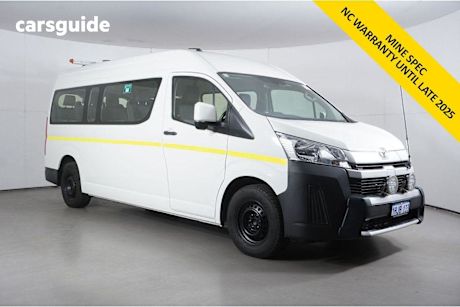 White 2020 Toyota Hiace Bus Commuter (12 Seats)