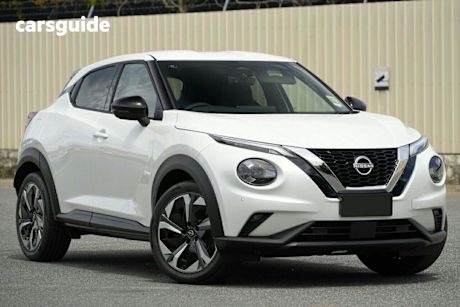 White 2024 Nissan Juke Hatch ST-L F