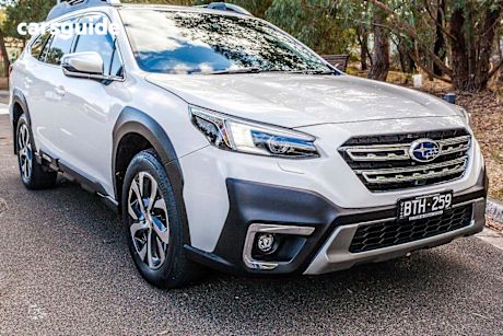 White 2021 Subaru Outback Wagon AWD Touring