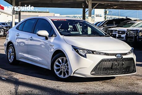 White 2022 Toyota Corolla Sedan ASCENT SPORT HYBRID F