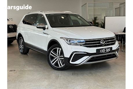 White 2022 Volkswagen Tiguan Wagon 147TDI Elegance