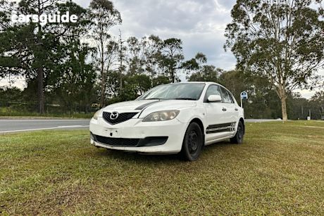 White 2007 Mazda 3 Hatchback NEO
