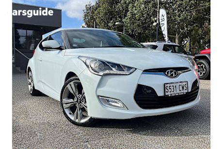 White 2012 Hyundai Veloster Coupe +