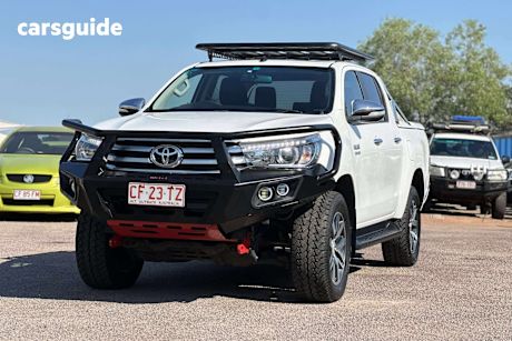 White 2015 Toyota Hilux Dual Cab Utility SR5 (4X4)