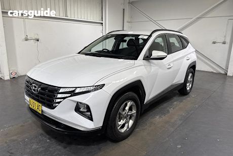 White 2023 Hyundai Tucson Wagon (FWD)