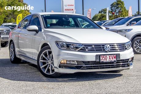 White 2017 Volkswagen Passat Sedan 140 TDI Highline