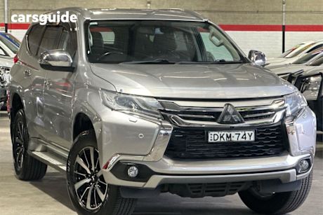 Silver 2016 Mitsubishi Pajero Sport Wagon Exceed (4X4) 7 Seat