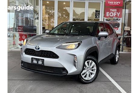 Silver 2022 Toyota Yaris Cross Wagon GX Hybrid