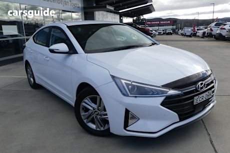 White 2019 Hyundai Elantra Sedan Active