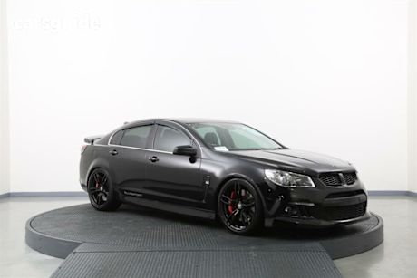 Purple 2014 HSV Clubsport Sedan R8
