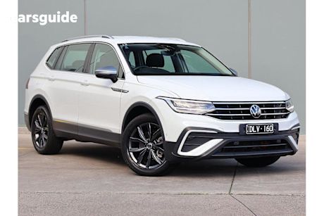 White 2023 Volkswagen Tiguan SUV 110TSI LIFE ALLSPACE F