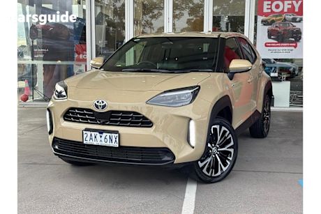 Beige 2024 Toyota Yaris Cross SUV URBAN F