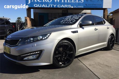 Silver 2011 Kia Optima Sedan Platinum