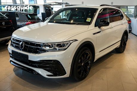White 2024 Volkswagen Tiguan Wagon Allspace Wolfsburg Edtn