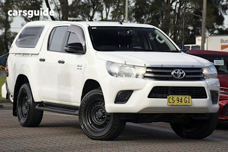 White 2018 Toyota Hilux Dual Cab Chassis SR (4X4)