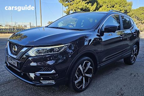 Blue 2018 Nissan Qashqai Wagon TI