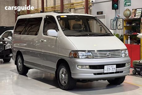 White 1997 Toyota Regiusace Commercial
