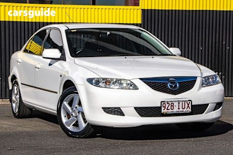 White 2005 Mazda Mazda6 Hatch CLASSIC F