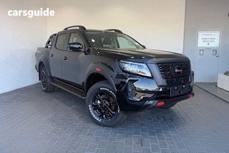 Black 2025 Nissan Navara OtherCar PRO-4X 4X4