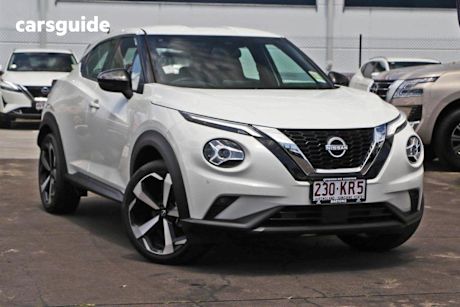 White 2024 Nissan Juke Hatchback ST-L
