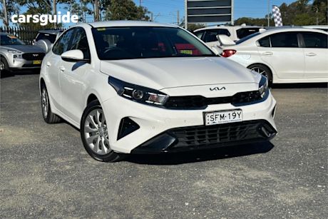 White 2021 Kia Cerato Hatchback S