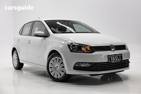 White 2015 Volkswagen Polo Hatchback 66 TSI Trendline