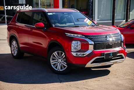 Red 2023 Mitsubishi Outlander Wagon LS 7 Seat (2WD)